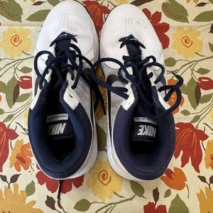 Nike Overplay VIII White and Blue 637382-103 Size 8 Basketball Sneakers Athletic